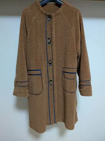 새상품급 브라운 보아 소재 롱 코트 90cm