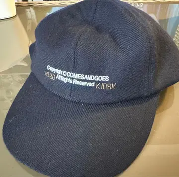 comes and gose 네이비 캡