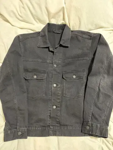 유니클로 블랙 자켓