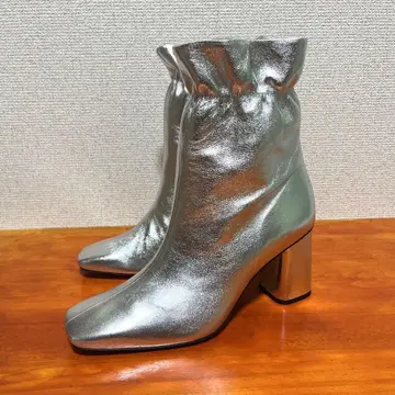 새상품급 파비오 루스코니 실버 부츠 23.5cm 37