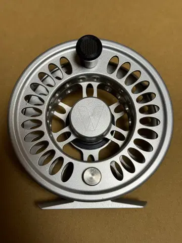 바리바스 플라이 릴 V06142