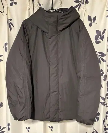 오늘 한정 가격 [새상품급] UNIQLO 퍼프테크 볼륨 후드티 M