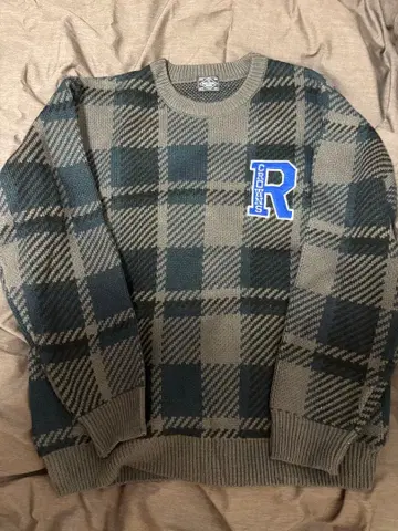 체크 무늬 니트 스웨터 CROWNS R