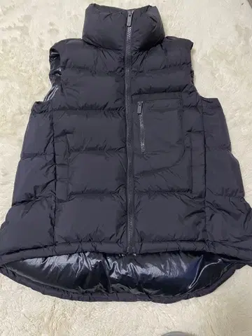 0455 UNIQLO +J 다운 볼륨 베스트 M 사이즈