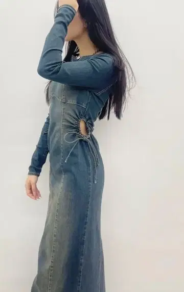 에브리리스 사이드 오픈 데님 롱 원피스