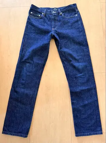 A.P.C. 뉴 스탠다드 30 데님 생 데님