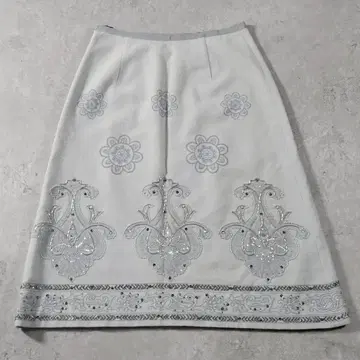 [ 새상품급 ] JAEGER 재규어 자수 디자인 스커트 M