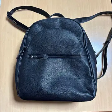 블랙 합성 피혁 백팩