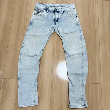 G-STAR 라이트 블루 슬림핏 데님