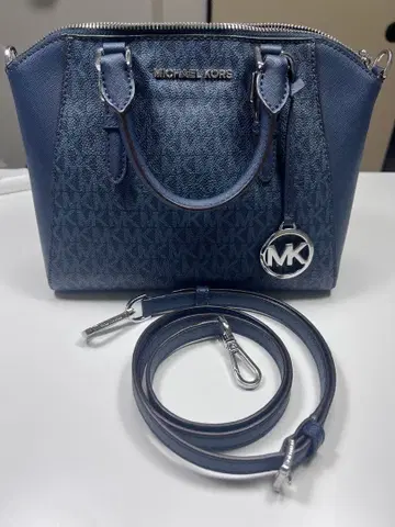 MICHAEL KORS 네이비 숄더백