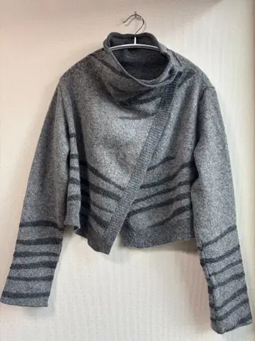 마츠오 인터내셔널 io comme io 가디건