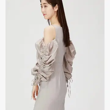 [ 정가 17,930엔 ] SNIDEL 포멀 원피스 쇼스킨 원피스