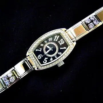 가동 나라 까미체 나라 조이 블랙 다이얼 손목시계 팔찌 메싸지오