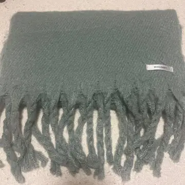 MOUSSY 프린지 스톨