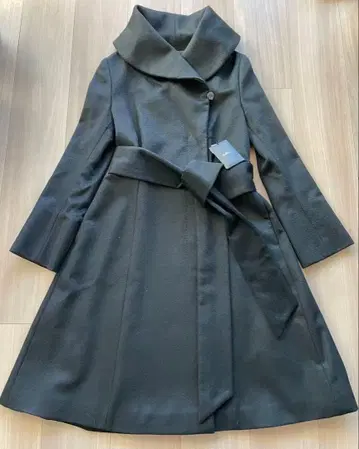 미사용 화려한 코트 이네드 캐시미어 100% 블랙 7호