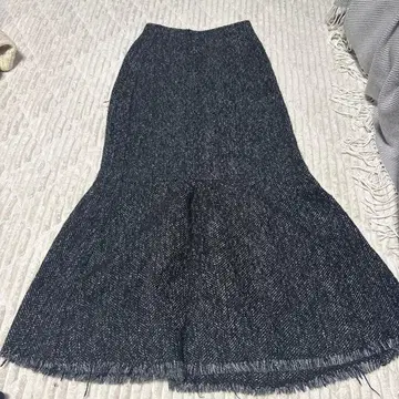 윌프리 willfully 다크 그레이 플레어 스커트 트위드풍