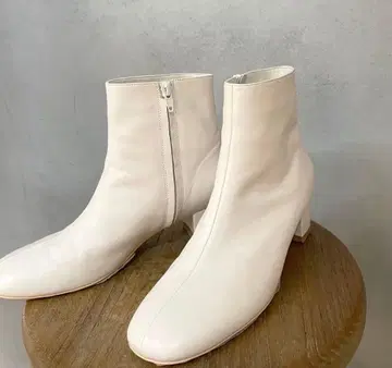 SHENERY 카우 가죽 스티치 숏부츠