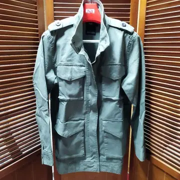 올리브 그린 밀리터리 자켓