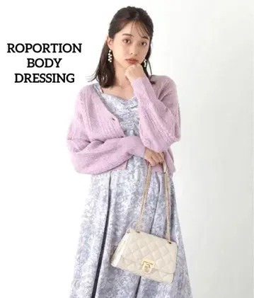프로포션 바디 드레싱 숏 라메 니트 가디건