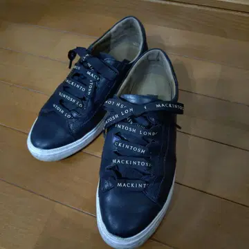 MACKINTOSH LONDON 가죽 스니커즈