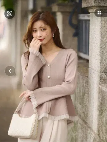 프로포션 마츠카와 호시 씨 착용 시어 절개 페플럼 니트 택 포함 새상품