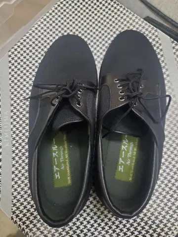 에어쿠션 블랙 드레스 신발