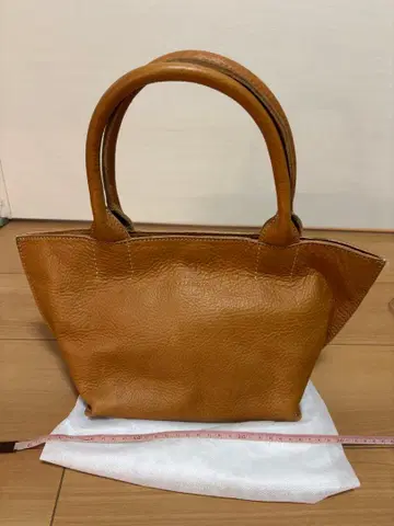 Kisora 가죽 핸드백