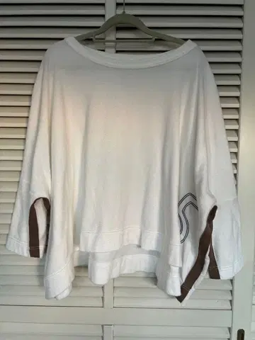 45R 화이트 파일 원단 판초풍 티셔츠 size F