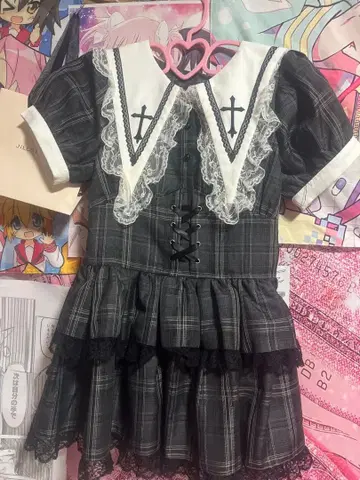 MARS 크로스 자수 3단 프릴 셋업