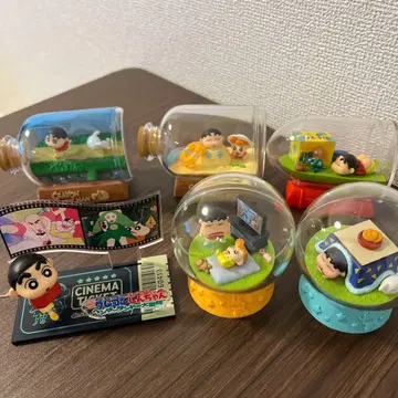 짱구는 못말려(크레용 신짱) 테라리움 소란스러운 일상이다조 피규어 세트