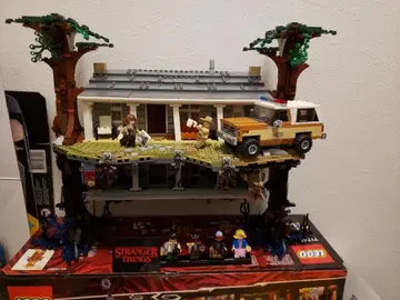 LEGO 스트레인저 씽스 하우스 세트 75810