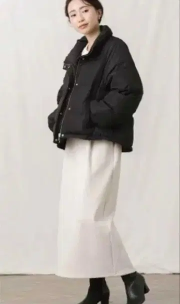 [ 안심 익명 배송 ] 그레디 브릴리언트 숏 자켓 스탠드 파이버 다운