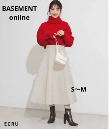 [택 포함 미사용 새상품] 베이스먼트 온라인 에크루 플레어 스커트 S-M