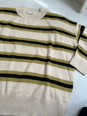 미사용 새상품 sudo 초 오버 니트