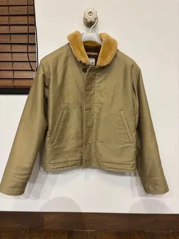 앳 라스트 덱 자켓 40