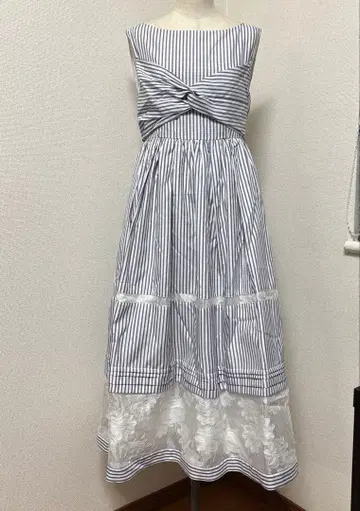 체스티 블루 스트라이프 원피스