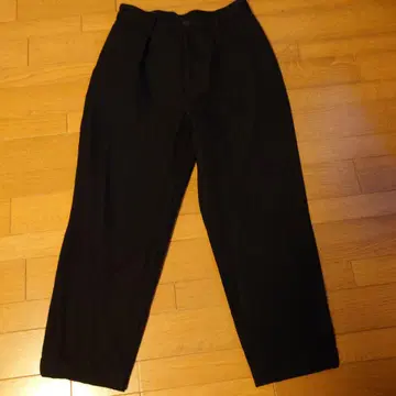 마가렛호웰/MHL 코튼과 울 소재의 블랙 팬츠