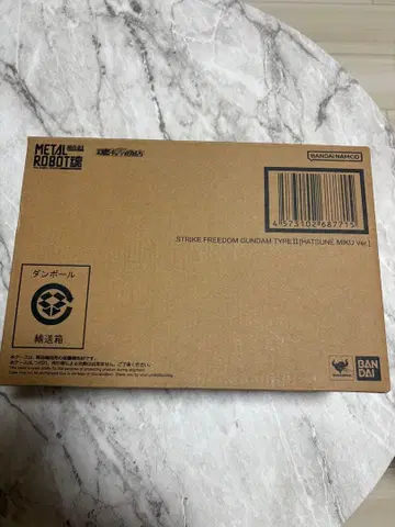 METAL ROBOT 혼 스트라이크 프리덤 건담 하츠네 미쿠