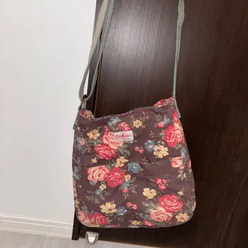 캐스 키드슨 플라워 프린트 숄더백