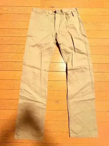 리 베이지 치노 팬츠 스트레이트 레그