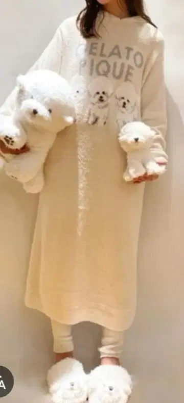 젤라또피케 로고 x 비전프리제 롱 원피스 화이트 사이즈F