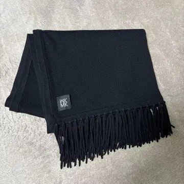 미사용 새상품 마이클코어스 프린지 스톨 머플러 블랙