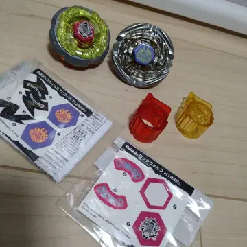 메탈 파이트 베이블레이드 락 울프 프레임 카프리콘