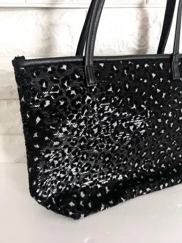 specchio 스페치오 표범 무늬 스팽글 토트백