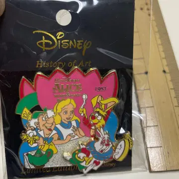 Disney 이상한 나라의 앨리스 한정판 핀 배지 앨리스