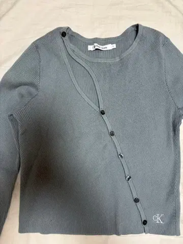 CK 그레이 리브 스웨터