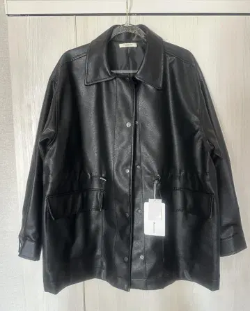 [ 미사용 ] 블랙 페이크 가죽 자켓 프리 사이즈