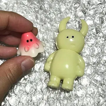 우아무 uaomu 축광 우아무 딸기 초코 유령쨩 2점 세트