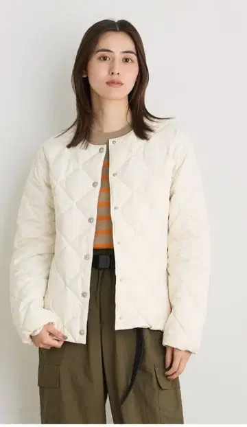 TAION LIMONTA EAST 아이보리 크루넥 다운 자켓