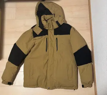 후드 부착 다운 자켓 베이지 x 블랙